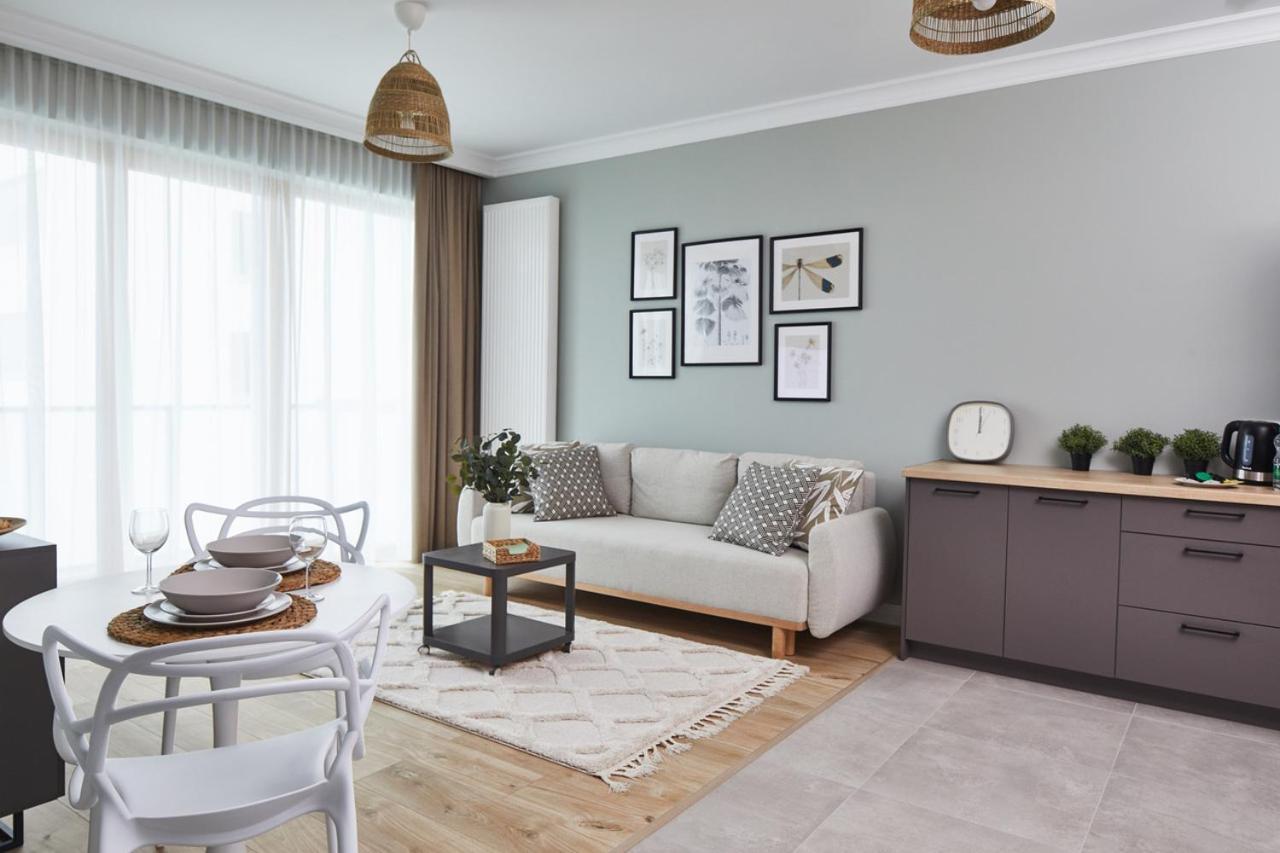 Metro Imielin Apartments Варшава Экстерьер фото