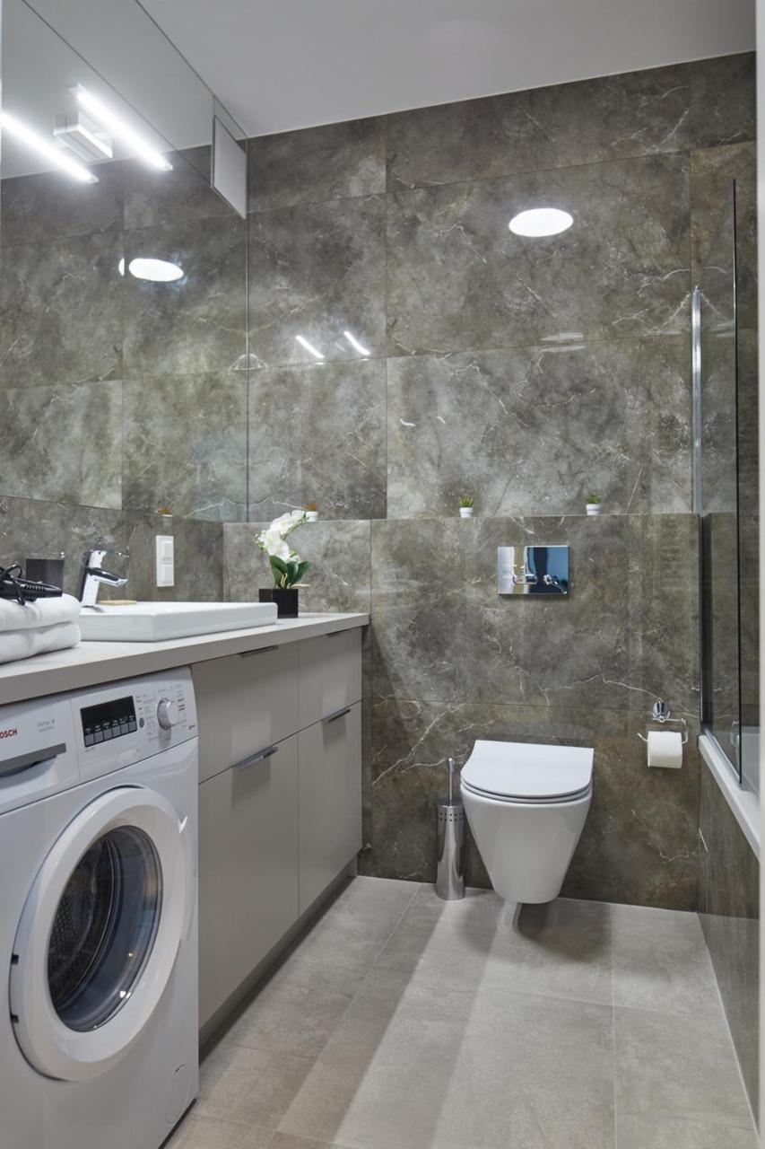 Metro Imielin Apartments Варшава Экстерьер фото