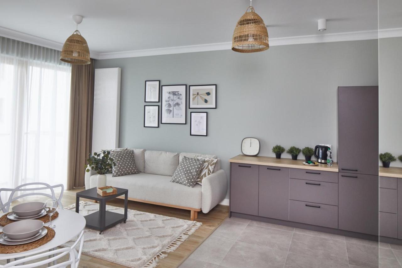 Metro Imielin Apartments Варшава Экстерьер фото