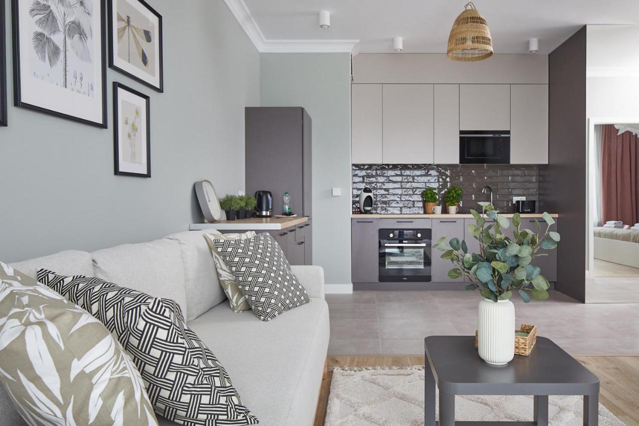 Metro Imielin Apartments Варшава Экстерьер фото