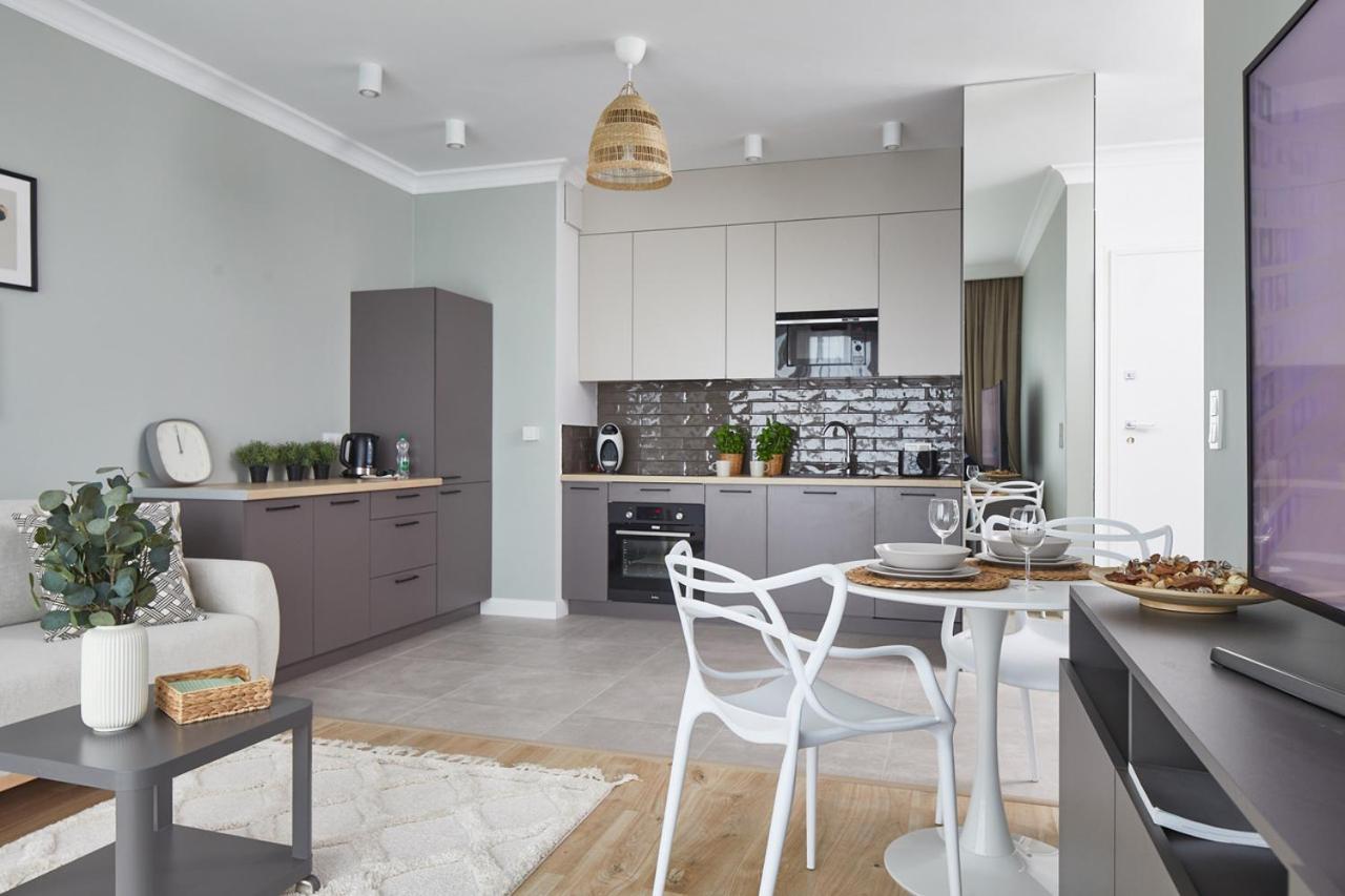 Metro Imielin Apartments Варшава Экстерьер фото