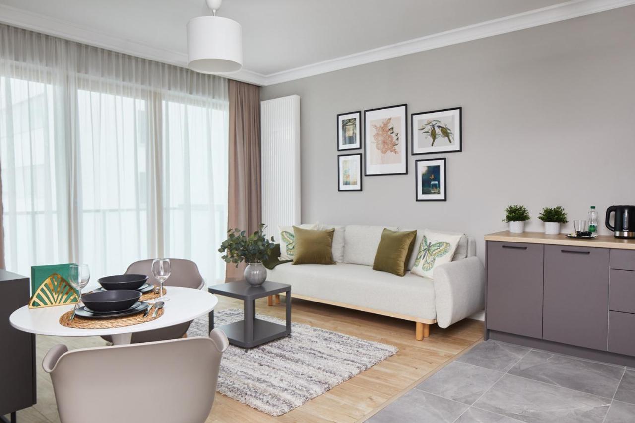 Metro Imielin Apartments Варшава Экстерьер фото